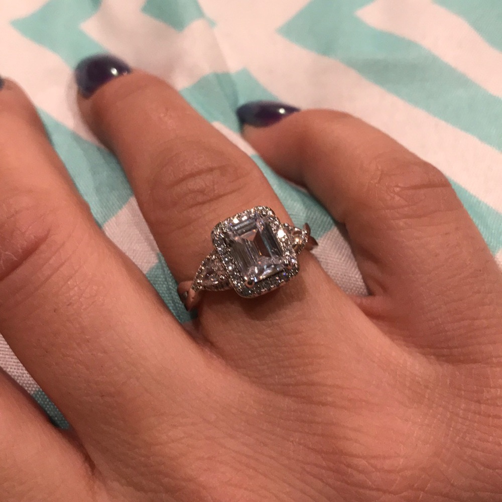 Size 8 Ring.